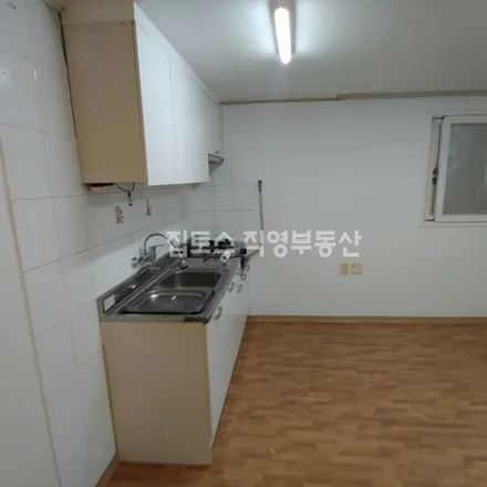 Image 2 - 서울특별시 서초구 반포동 725-24 - Apartment for rent