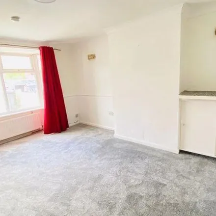 Rent this 3 bed townhouse on Botha Road in Bordesley Green, B9 5RH