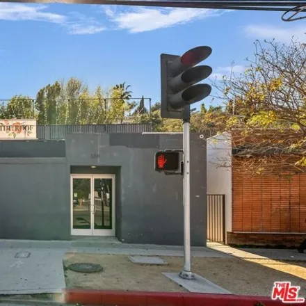 Buy this studio house on 3314 Cahuenga Boulevard West in Los Angeles, CA 90068