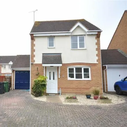 Buy this 3 bed house on Cooper Fields in Swindon, SN25 4YT