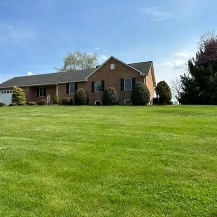Rent this 3 bed house on 4610 Linhoss Road in Dayton, Rockingham County