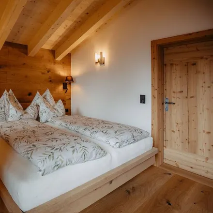 Rent this 4 bed house on 5733 Gemeinde Bramberg am Wildkogel