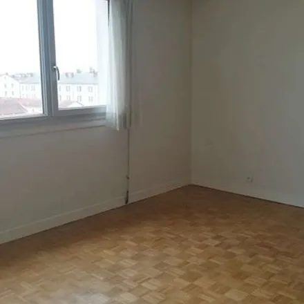 Rent this 1 bed apartment on 2 bis Boulevard Heurteloup in 37000 Tours, France