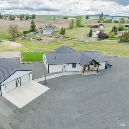 Buy this 3 bed house on 955 W Walnut Ave in Genesee, Idaho