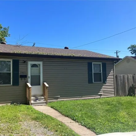 Buy this 2 bed house on 2453 Lincoln Avenue in Granite City, IL 62040