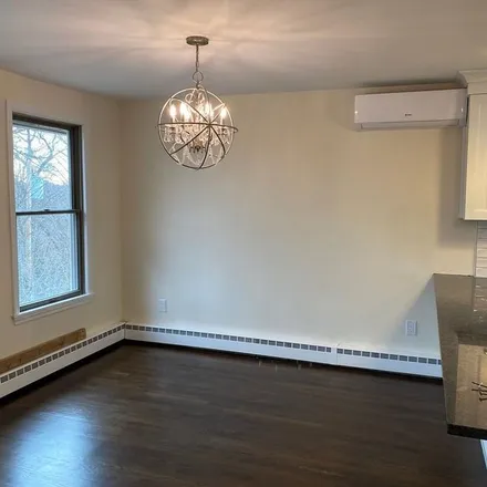 Rent this 4 bed apartment on 15 Prospect Avenue in Valhalla, Mount Pleasant