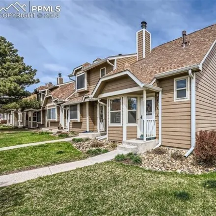 Image 2 - 816 London Green Way, Colorado Springs, CO 80906, USA - Townhouse for sale