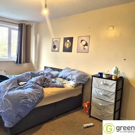 Image 5 - Thames Court, 1-18 Manor Road, Sutton Coldfield, B73 6EF, United Kingdom - Room for rent