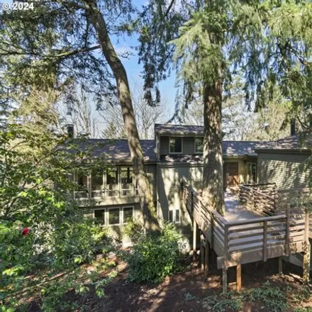 Buy this 4 bed house on 17720 Overlook Circle in Lake Oswego, OR 97034