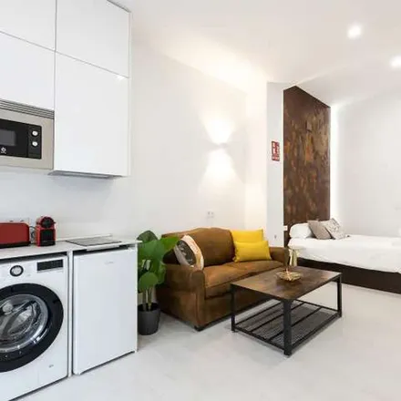 Image 8 - Madrid, Las Jarritas, Calle de Fortunata y Jacinta, 28020 Madrid - Apartment for rent
