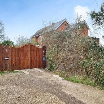 Image 2 - Handpost Farm, Bracknell Road, Winkfield Street, RG42 6LJ, United Kingdom - Duplex for rent