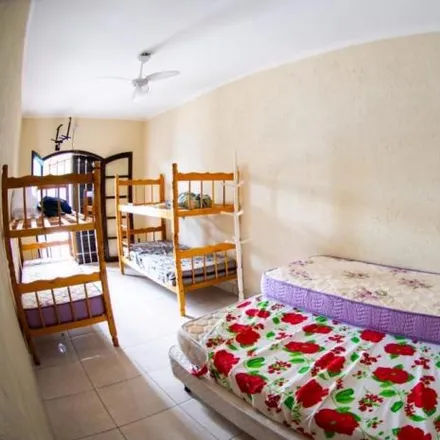 Buy this 3 bed house on Rua Luiz de Araújo in Itapoan, Mongaguá - SP