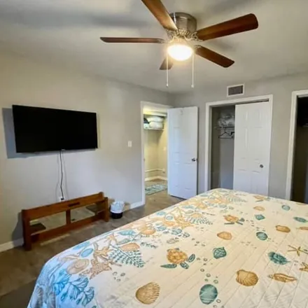 Rent this 1 bed apartment on Cocoa Beach