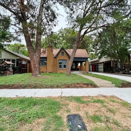 Rent this 3 bed house on 1034 Woodland Avenue in Fort Worth, TX 76110