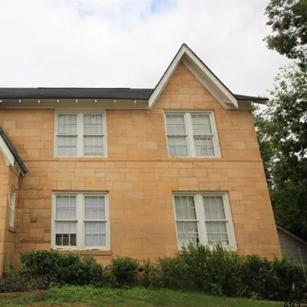 Rent this 4 bed house on 847 South Fannin Avenue in Tyler, TX 75701