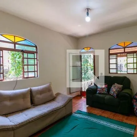 Buy this 3 bed house on Rua Olenka Dias Bicalho in Havaí, Belo Horizonte - MG