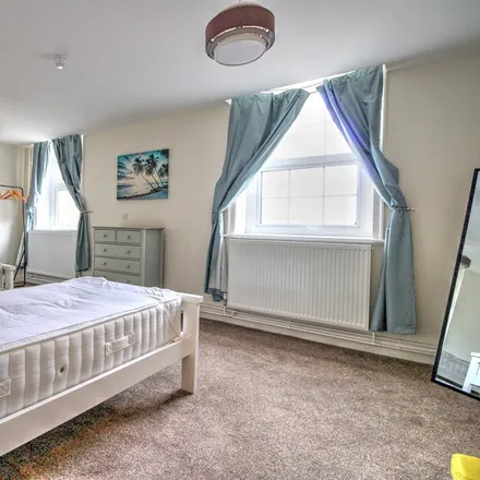 Image 5 - Victoria Mansions, Terminus Road, Eastbourne, BN21 3DD, United Kingdom - Apartment for rent