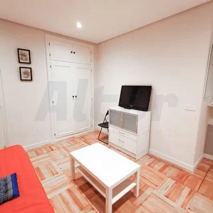 Rent this 1 bed apartment on Instituto Homeopático y Hospital de San José in Calle de Eloy Gonzalo, 28010 Madrid