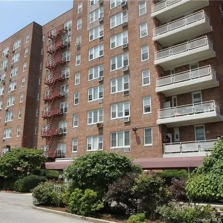 Buy this 1 bed condo on 255 Rumsey Road in Park Hill, City of Yonkers