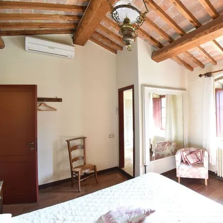 Image 7 - 53035, Italy - House for rent