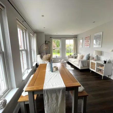 Rent this 1 bed apartment on Poundfield Lane in Cookham Rise, SL6 9RH
