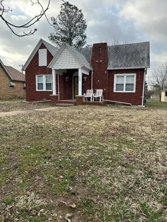 Buy this 3 bed house on 641 Diamond Street in Holdenville, OK 74848