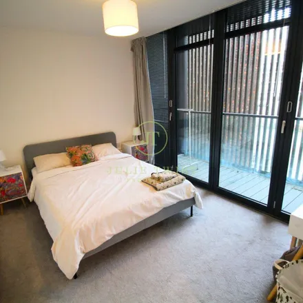 Image 6 - Burton Place, Manchester, M15 4JY, United Kingdom - Apartment for rent