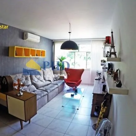 Buy this studio apartment on Rua das Laranjeiras 518 in Laranjeiras, Rio de Janeiro - RJ