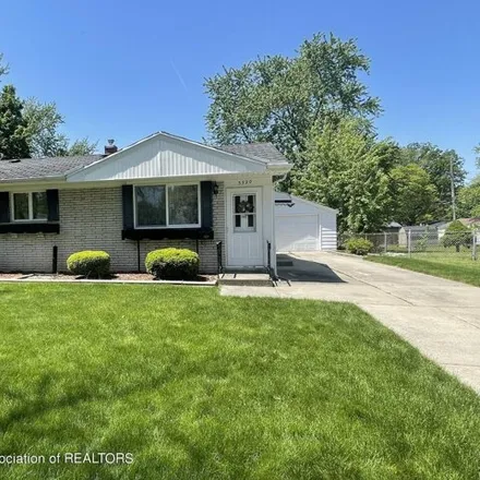Buy this 3 bed house on 3566 Berwick Drive in Lansing, MI 48911