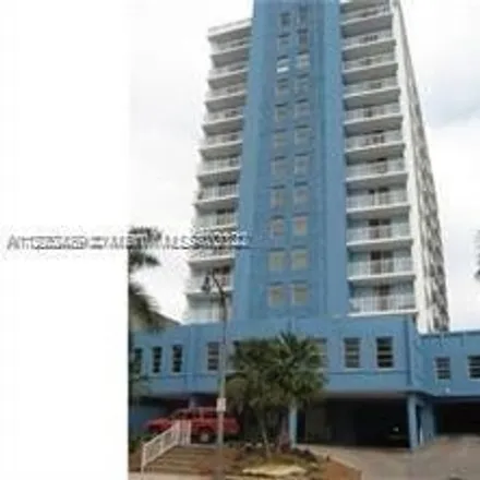 Image 1 - Port Royale Condominium Inc, 6969 Collins Avenue, Atlantic Heights, Miami Beach, FL 33141, USA - Condo for sale