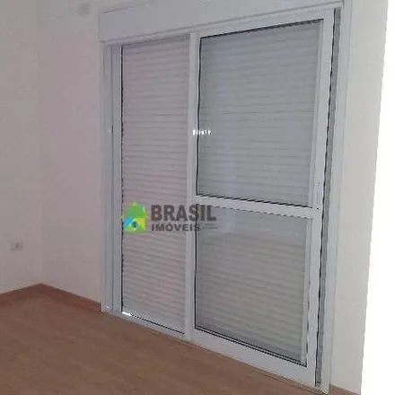 Buy this 2 bed apartment on Rua Campestre in Santa Rosália, Poços de Caldas - MG