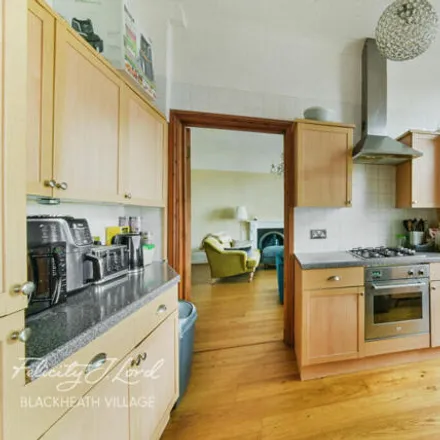 Image 9 - 140 Shooters Hill Road, London, SE3 8RN, United Kingdom - Apartment for sale