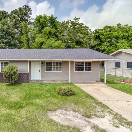 Buy this 3 bed house on 3710 Meadowlark Drive in Gulfport, MS 39501