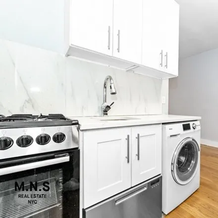 Image 3 - 235 East 117th Street, New York, NY 10035, USA - House for rent