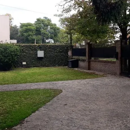 Buy this 5 bed house on Calle 310 in Partido de Berazategui, 1884 Ranelagh