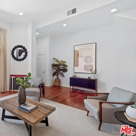 Image 6 - J Nichols Kitchen, Glencoe Avenue, Los Angeles, CA 90292, USA - Townhouse for sale