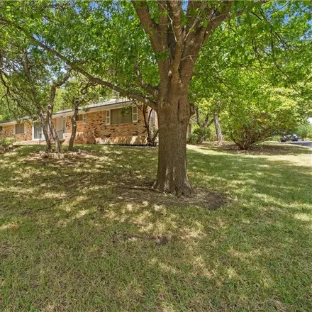 Image 3 - 501 Santa Fe Drive, Woodway, TX 76712, USA - House for sale