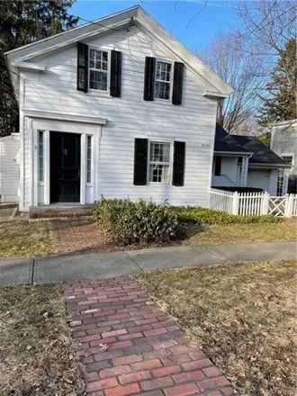 Rent this 4 bed house on 305 Elm Street in Manlius, Village of Fayetteville