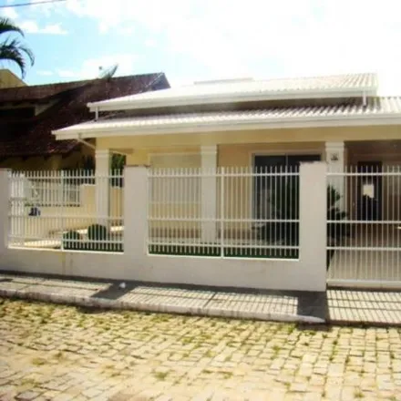 Rent this 3 bed house on Avenida Trípoli 407 in Ubatuba, São Francisco do Sul - SC
