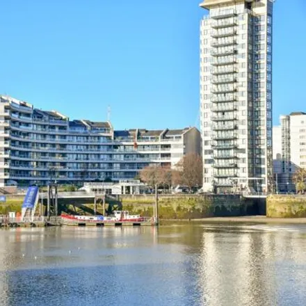 Buy this 3 bed apartment on Chelsea Crescent in The Towpath, London