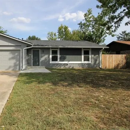 Rent this 3 bed house on 13727 South Fern Street East in Glenpool, Tulsa County