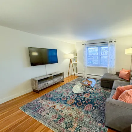 Rent this 2 bed apartment on 91 Chestnut St