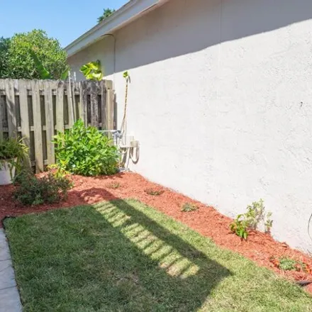 Image 5 - 952 Federal Highway, Lake Worth Beach, FL 33460, USA - Townhouse for sale
