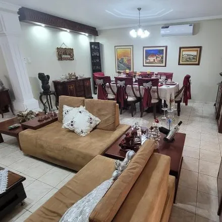 Buy this 6 bed house on Peatonal 29 in 090507, Guayaquil