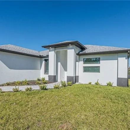 Image 2 - 4160 Northeast 19th Place, Cape Coral, FL 33909, USA - House for sale