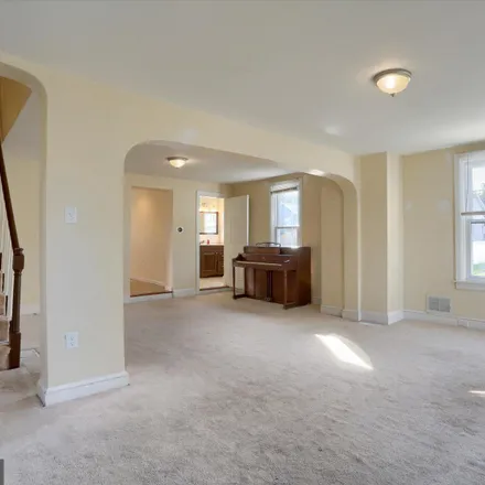 Image 7 - 701 Franklin Street, Carlisle, PA 17013, USA - House for sale