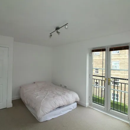 Rent this 2 bed apartment on Broom Mills Road in Farsley, LS28 5GR