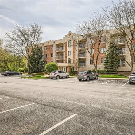 Buy this 2 bed condo on unnamed road in Orland Park, Orland Township