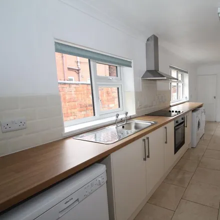 Image 2 - Foss Bank, Lincoln, LN1 1TA, United Kingdom - House for rent