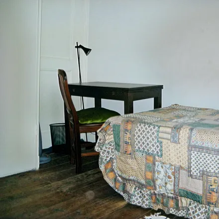 Rent this 5 bed room on Rua Luciano Cordeiro 105 in 1150-213 Lisbon, Portugal